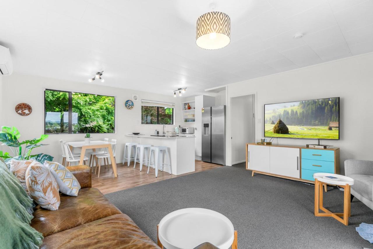 Sunrise Point - Snells Beach Holiday Home エクステリア 写真